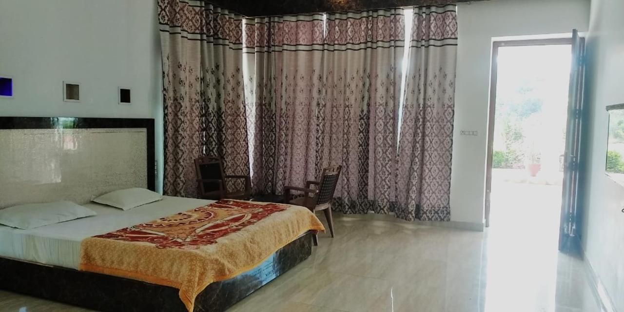 Radha Rani Mahal Khajuraho Otel Dış mekan fotoğraf