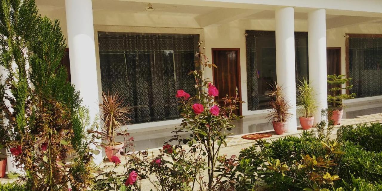 Radha Rani Mahal Khajuraho Otel Dış mekan fotoğraf
