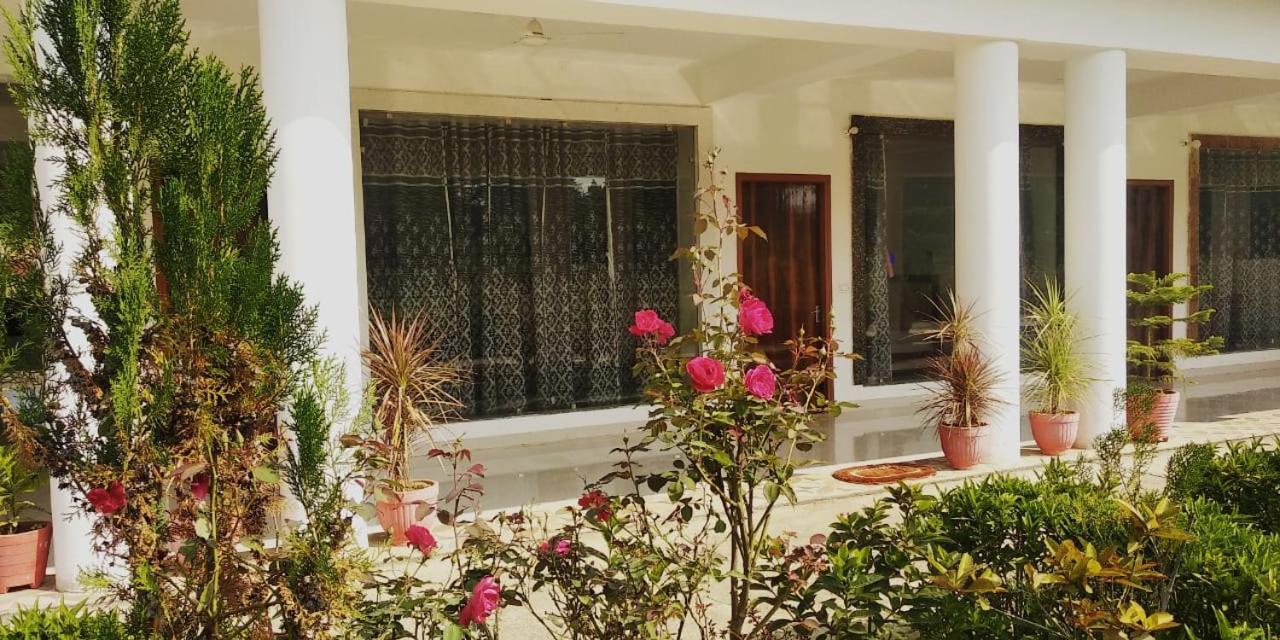 Radha Rani Mahal Khajuraho Otel Dış mekan fotoğraf